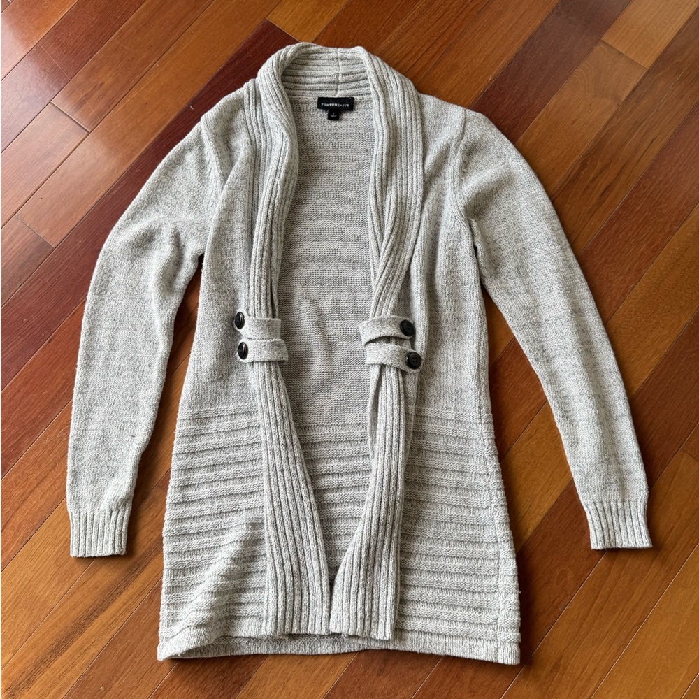 Fortune + Ivy Open Front Button-Detail Long Cardigan – Light Gray, Size Small